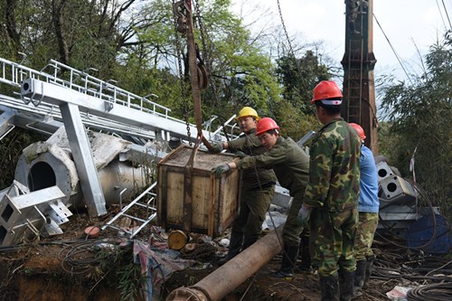 新余索道施工怎么把材料运输到山上？